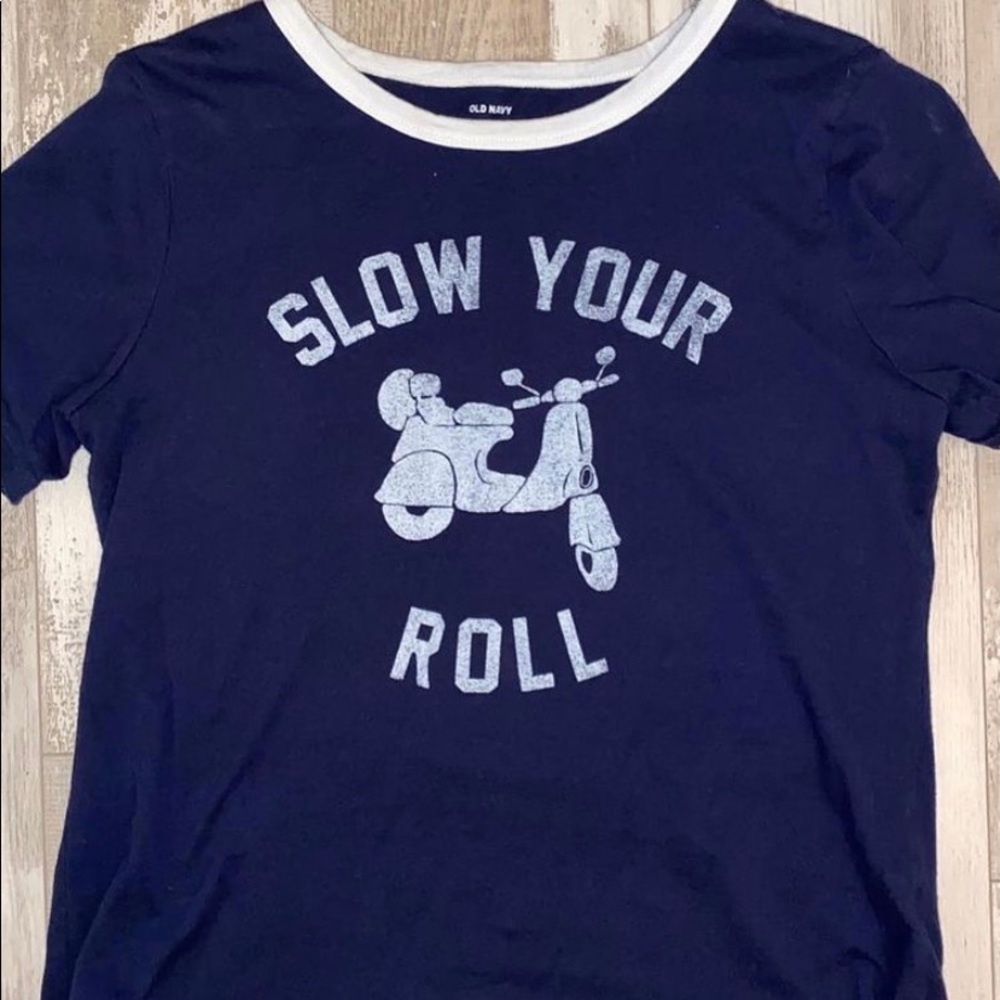 Old Navy graphic tee